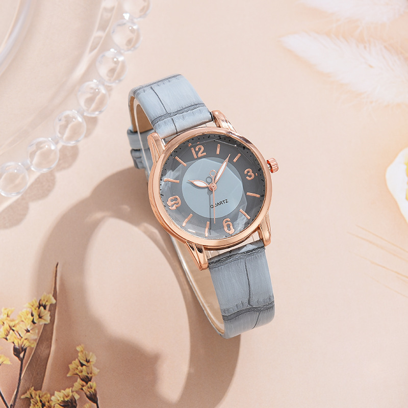 Small blue watch cross-border supply two-color dial quartz women's watch creative belt watch women